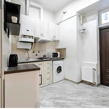 Cozy Apartments In The City Centre Lviv Buitenkant foto