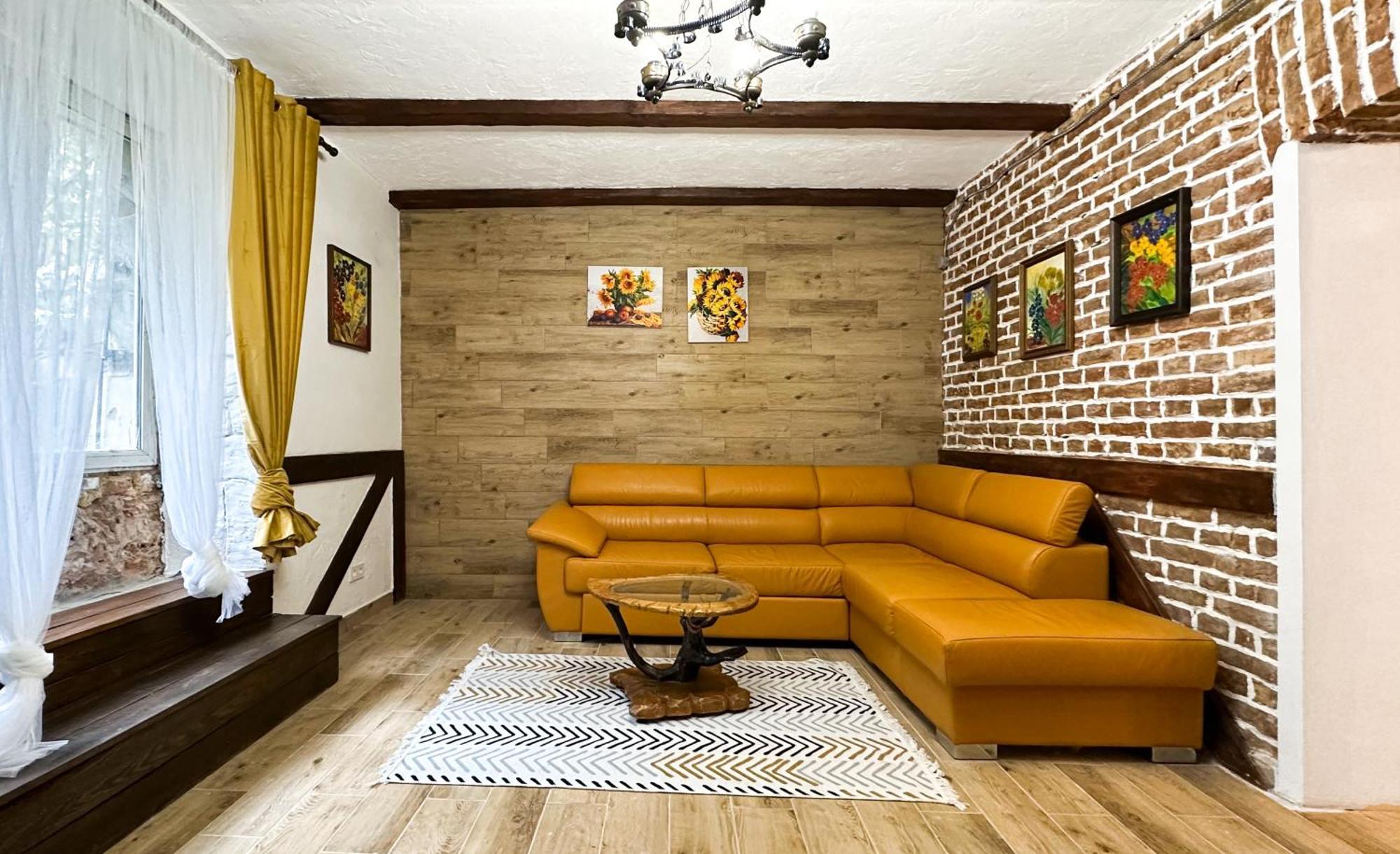 Cozy Apartments In The City Centre Lviv Buitenkant foto
