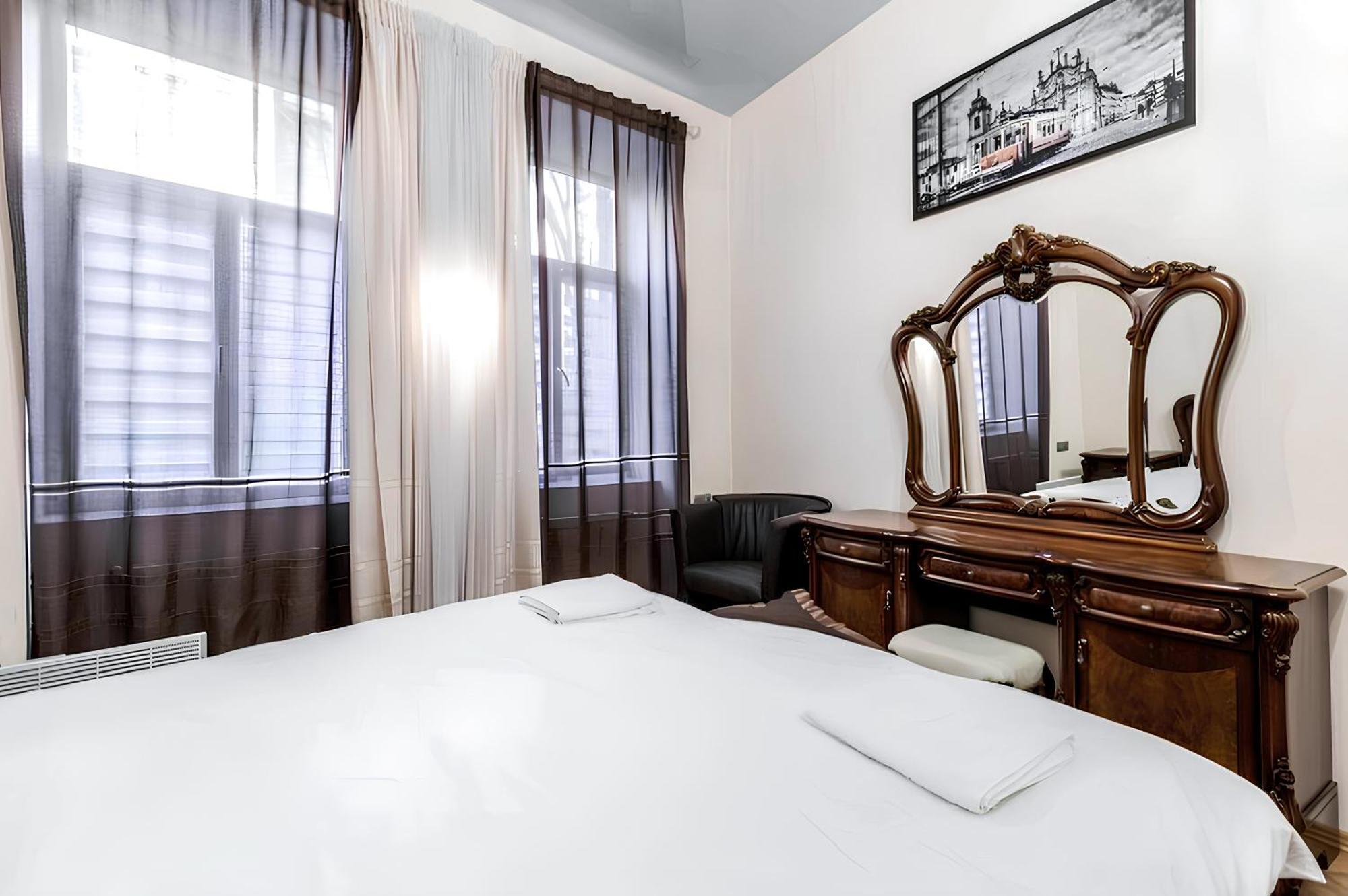 Cozy Apartments In The City Centre Lviv Buitenkant foto